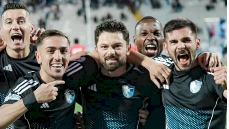 Erzurumspor FK Hakan Kutlu ile liderlik koltuğunda